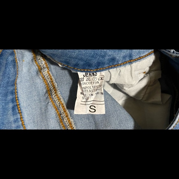 Jean skirt off of Amazon! Super comfortable. - Picture 3 of 3